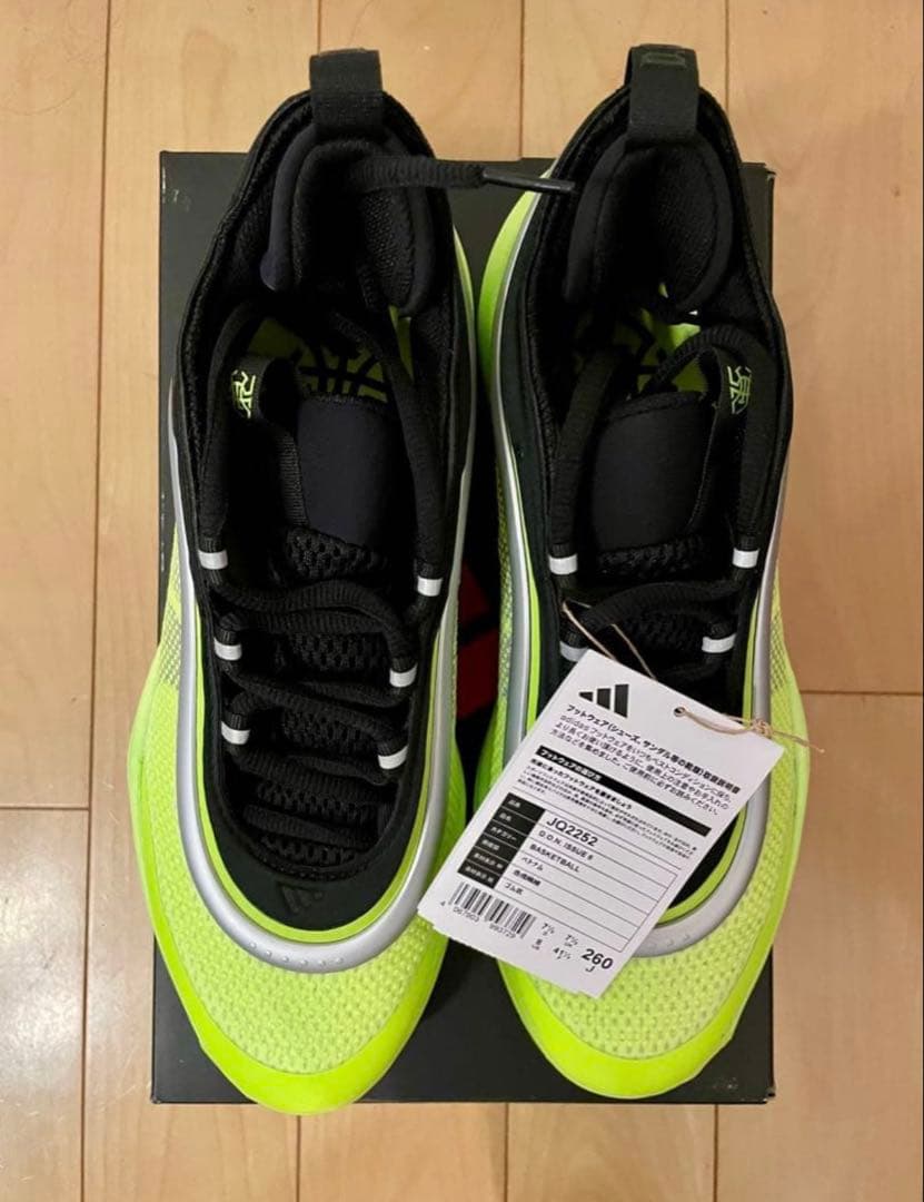 adidas、D.O.N. Issue 6、25.5センチ