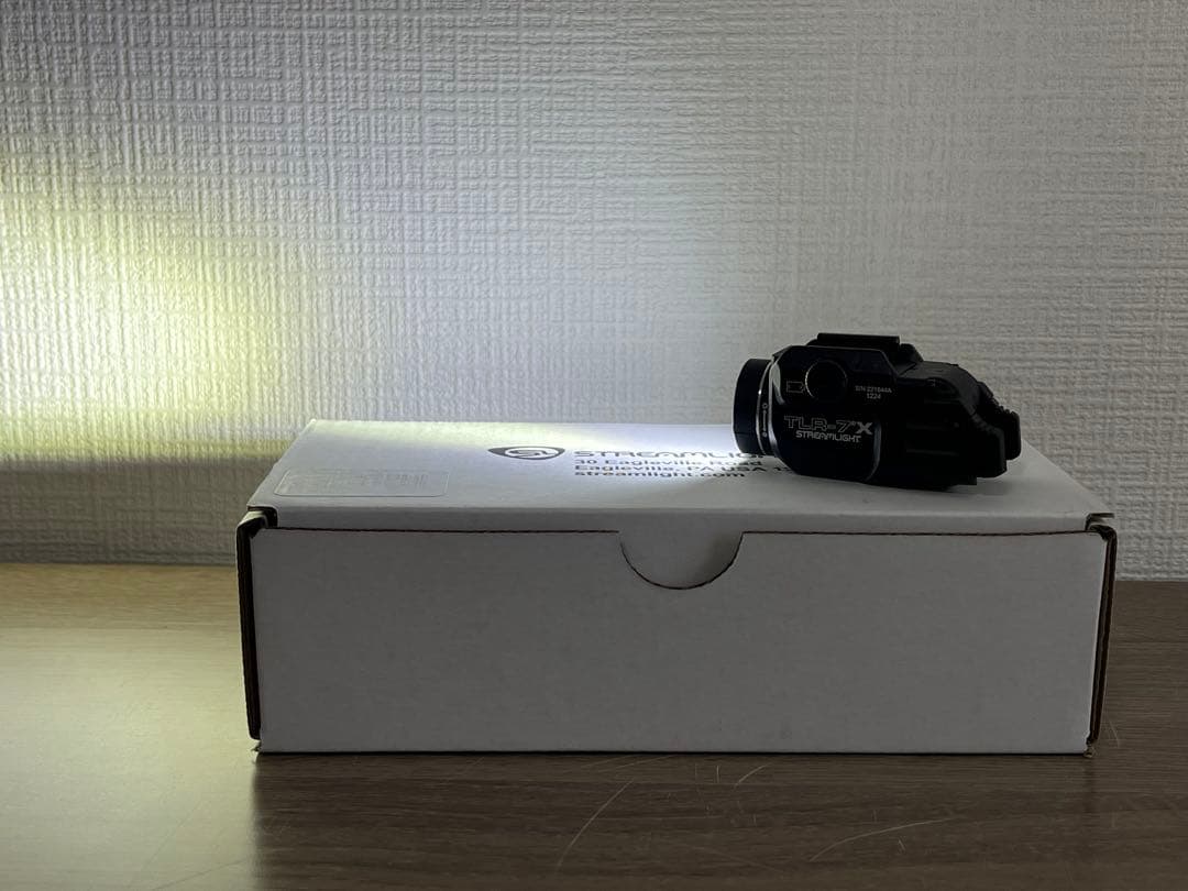 STREAMLIGHT TLR-7X 実物