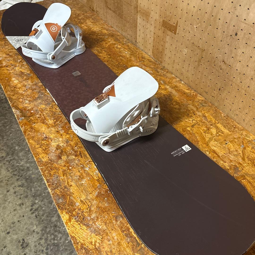 ナイデッカースノーボード板143cm/ユニオンのビンディング付き