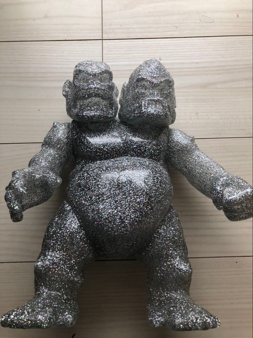 【ソフビ】Sofubi HxS キングゴリラ獣 SILVER 30CM