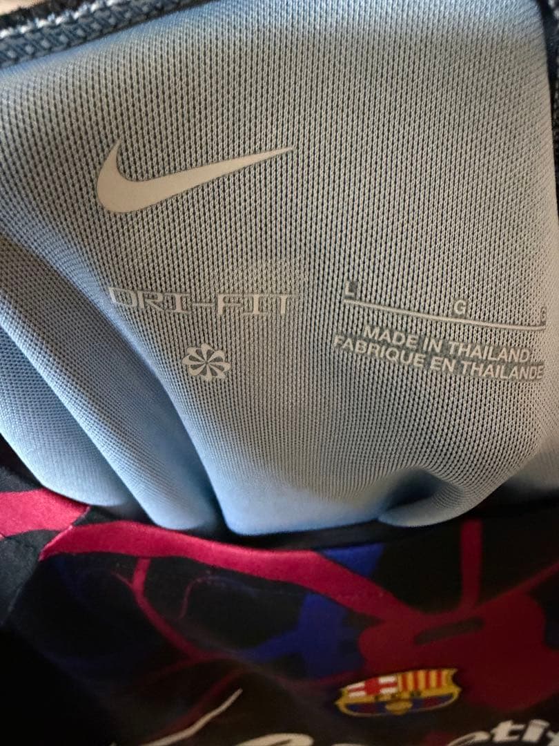 Nike FC Barcelona 血管デザイン シャツ　L patta