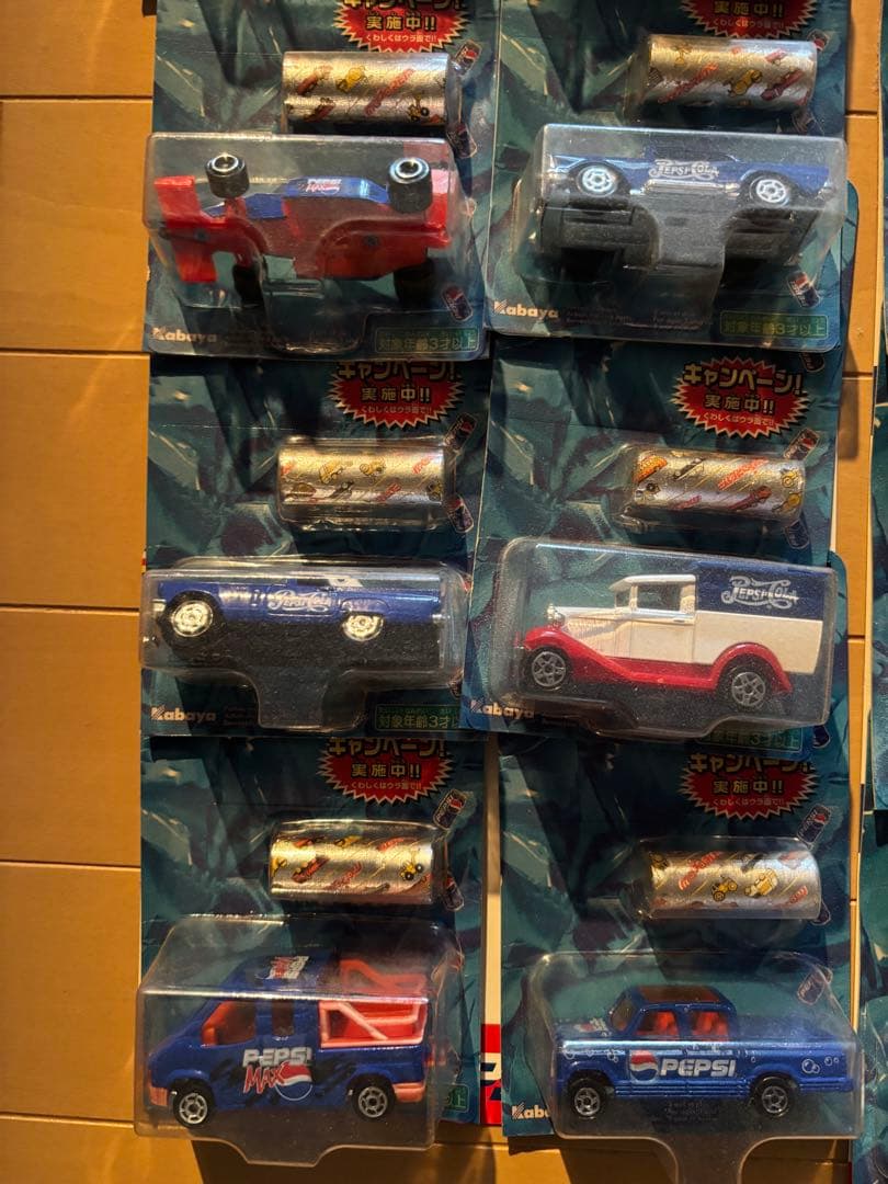PEPSI ミニカーセット台紙付き カバヤ　マジョレット