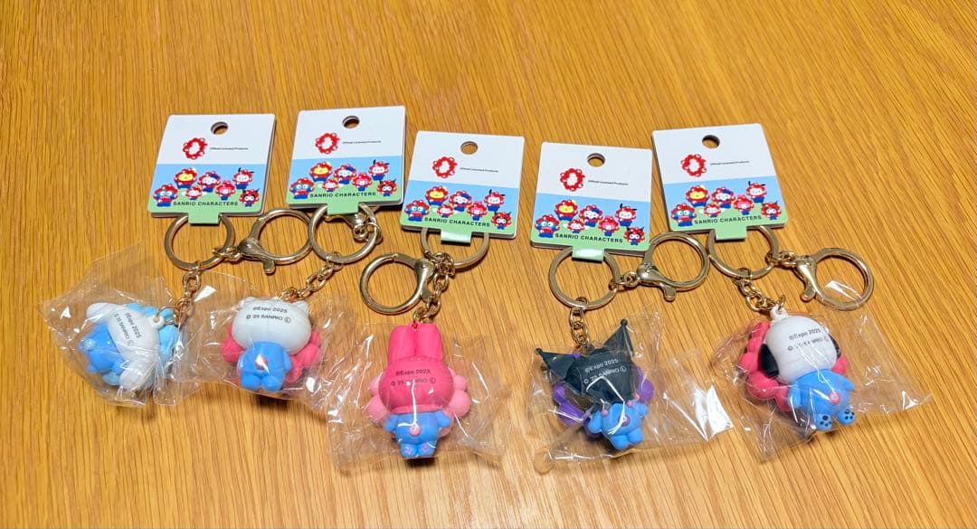 【新品】サンリオ ミャクミャク 立体マスコット　パステルカラー キーホルダー５種