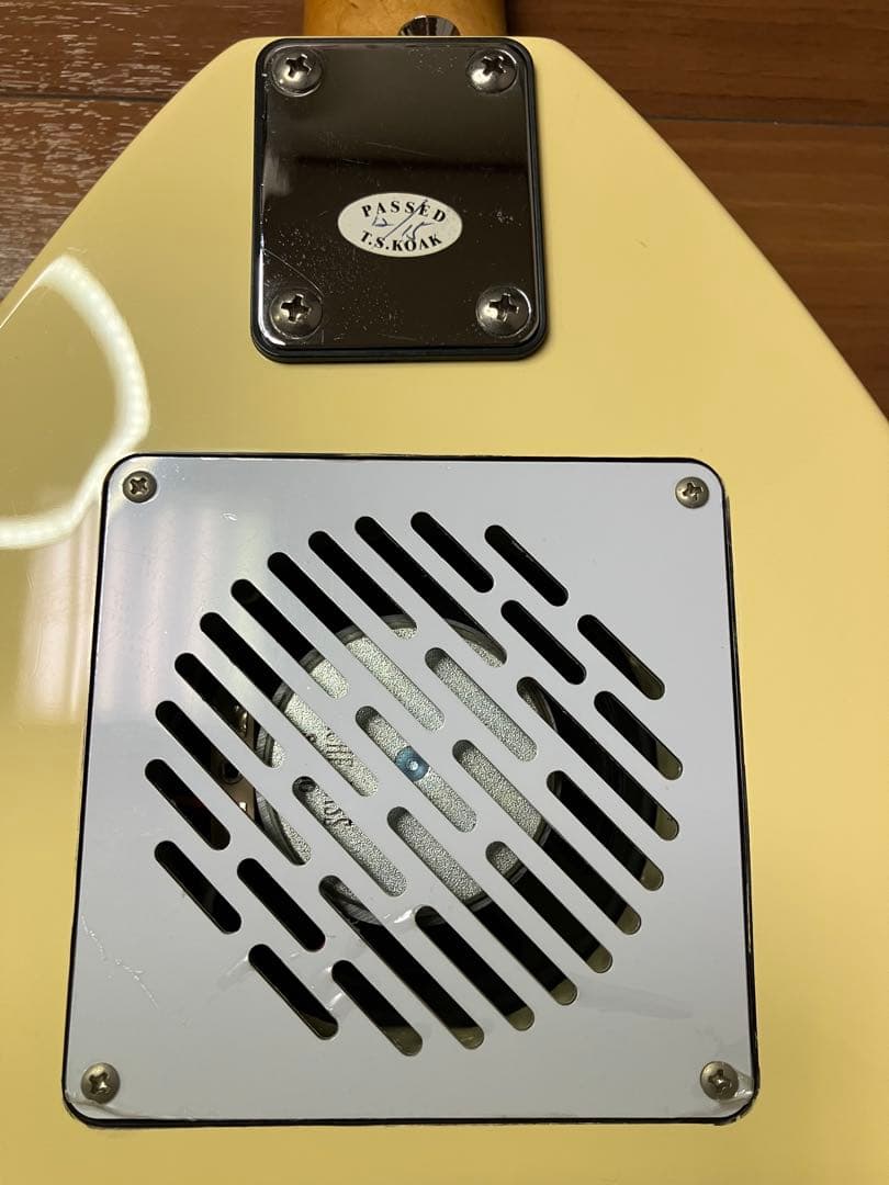 ヴォックスVOX APACHE-1Bアンプ内蔵エレキベース美品リズムマシン内蔵