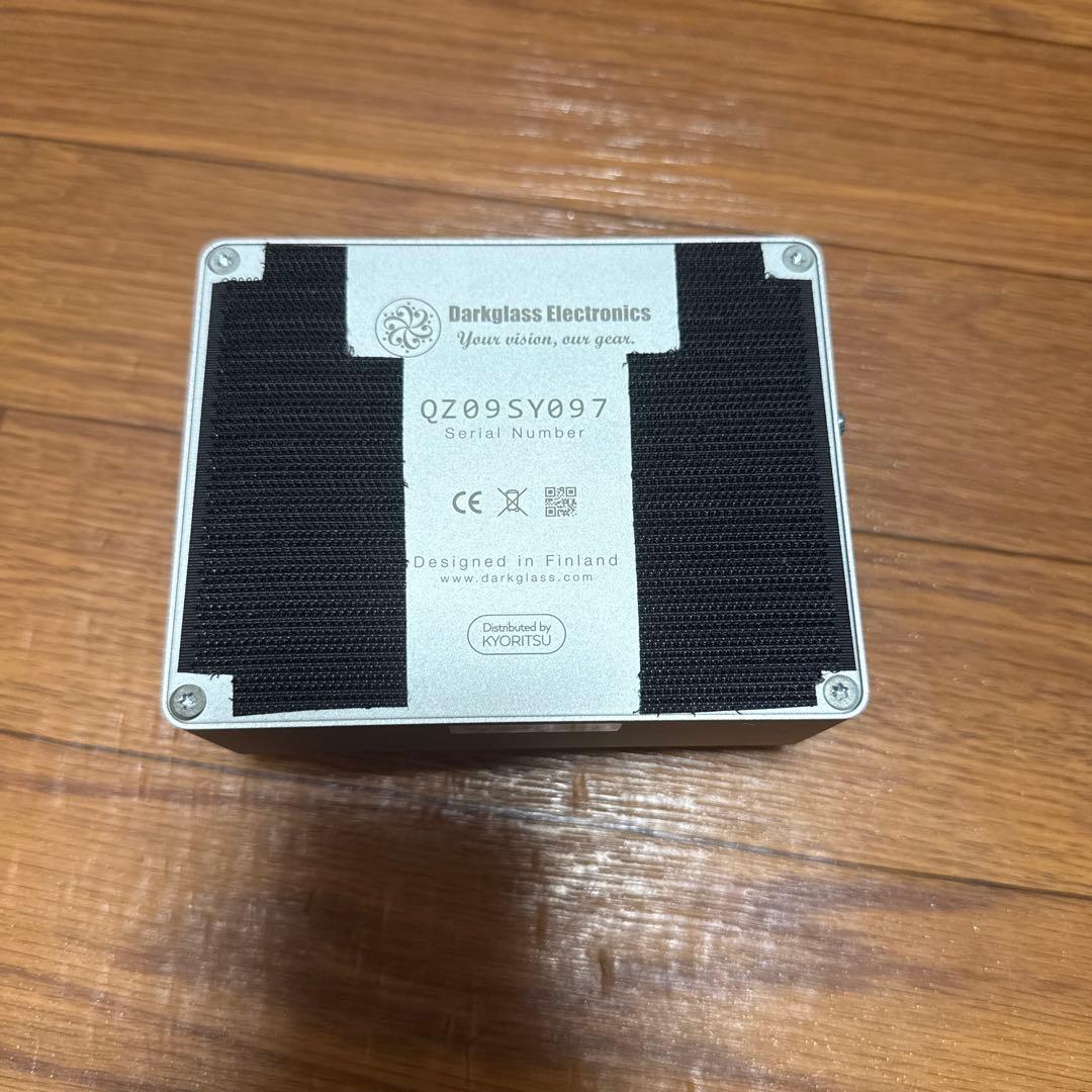 MICROTUBES B7K ULTRA ベース プリアンプ ダークグラス