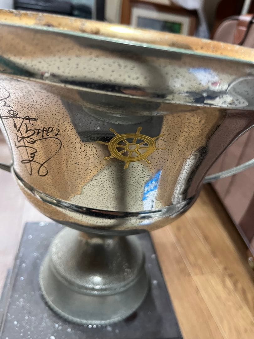 競艇　今村豊選手サイン入り優勝トロフィー