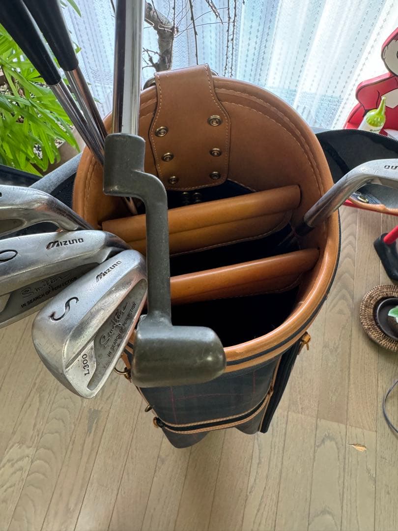 レディース　ゴルフバッグ　トラサルディ　ハーフセット