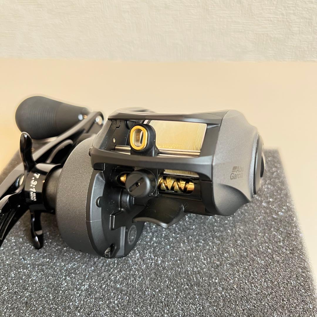 アブガルシア レボビースト 40-HS バリアルハンドル117 varial