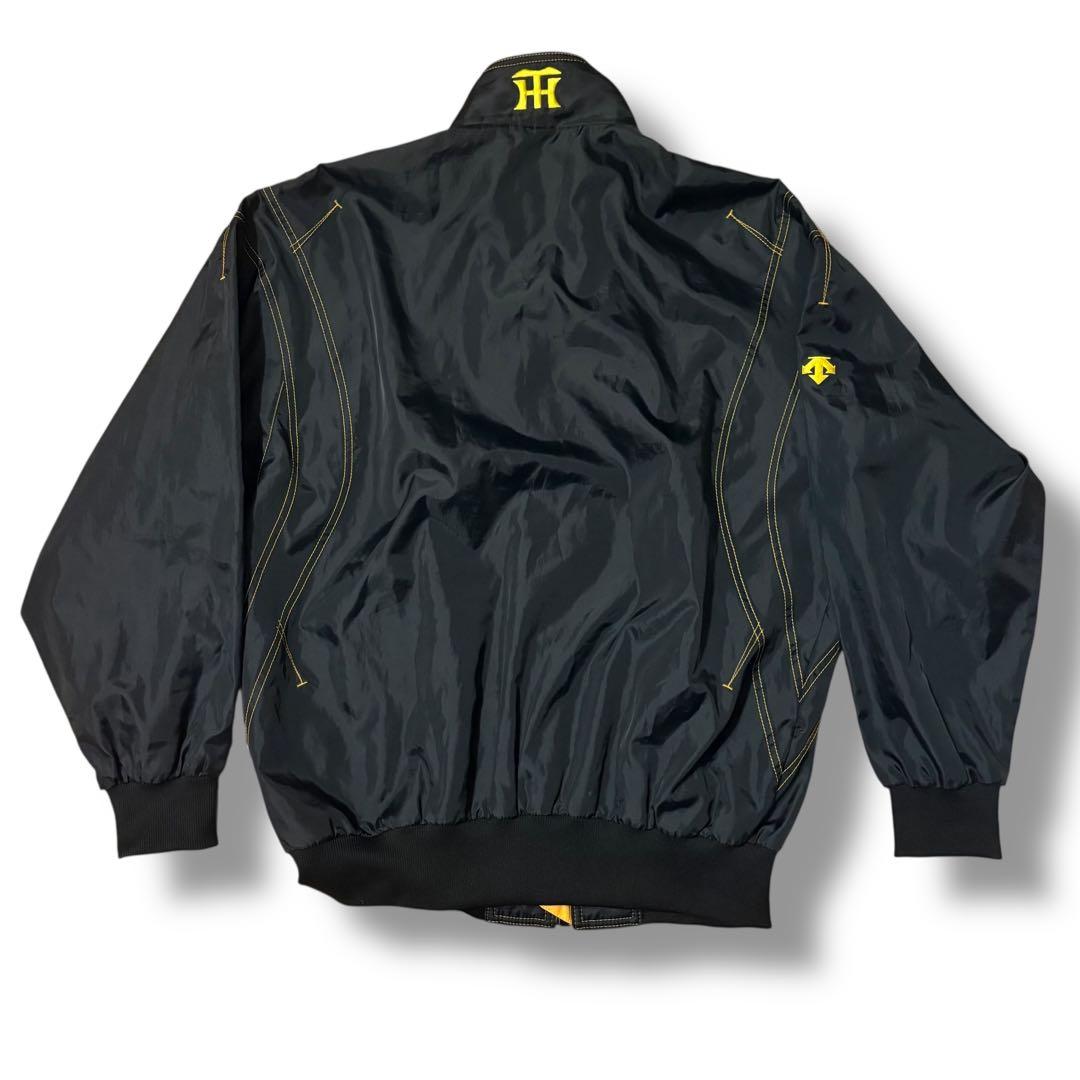 希少 阪神タイガース グランドコート XL 岡田監督 完売品 刺繍 デサント