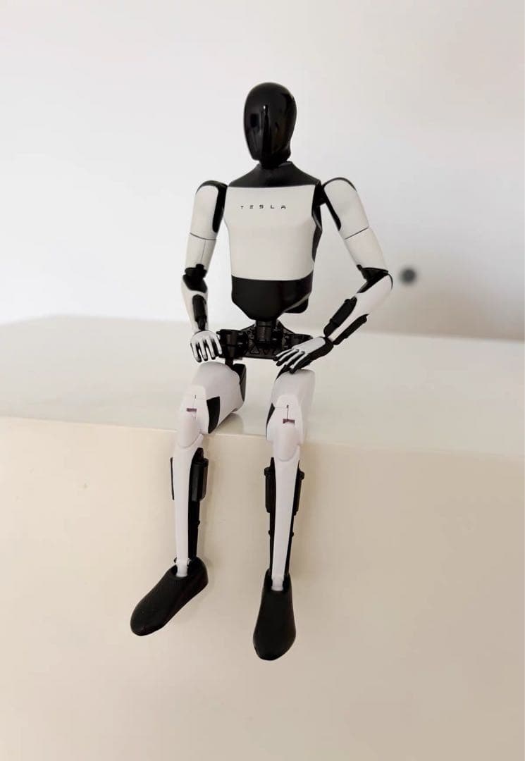 Tesla Botフィギュア 可動 人形 ディスプレイスタンド付き ロボット