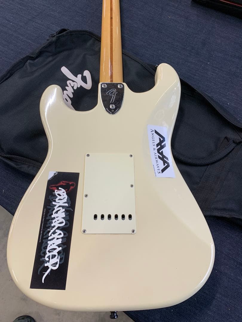 FENDER エレキギター　fender