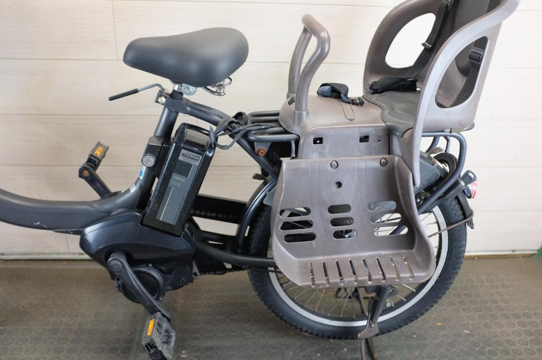 電動自転車ヤマハPAS　KISS　20インチ3段15.4Ah（4点灯）充電器あり