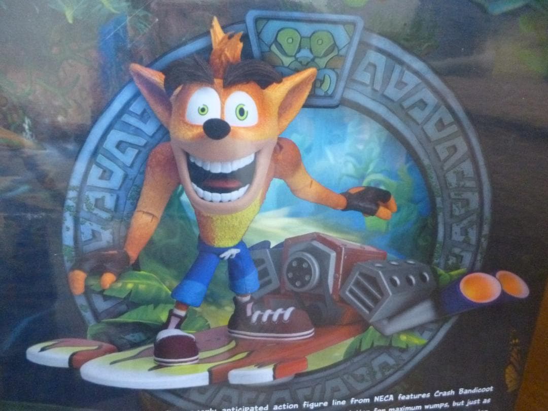 新品・未開封／クラッシュ・バンディクー　DXフィギュア　1箱／アクティビジョン