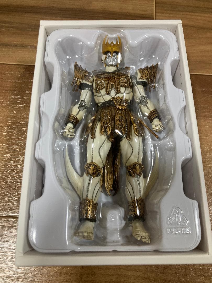 S.H.フィギュアーツ ン•ダグバ•ゼバ 真骨彫