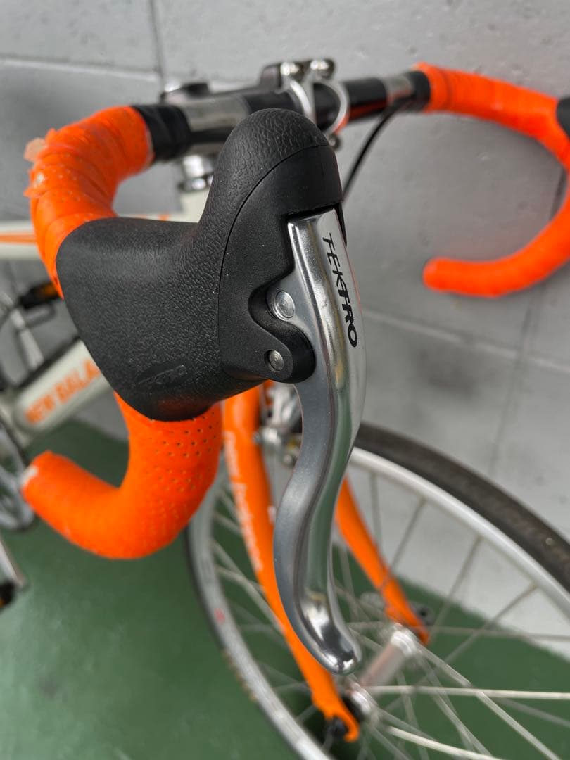 ニューバランス　20インチ　ジュニアロードバイク　大阪より