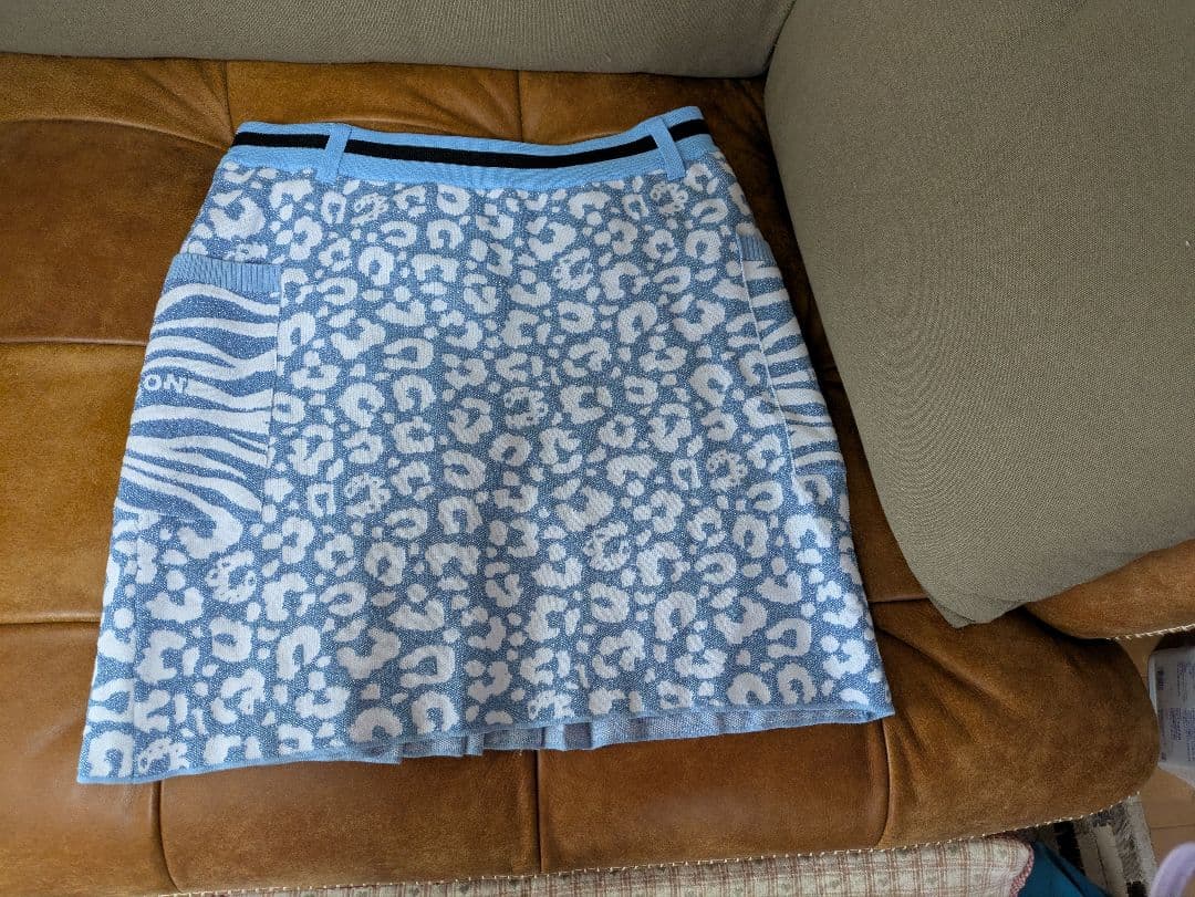 ライトブルーダンスウィズドラゴン ベスト サイズ4セットアップ