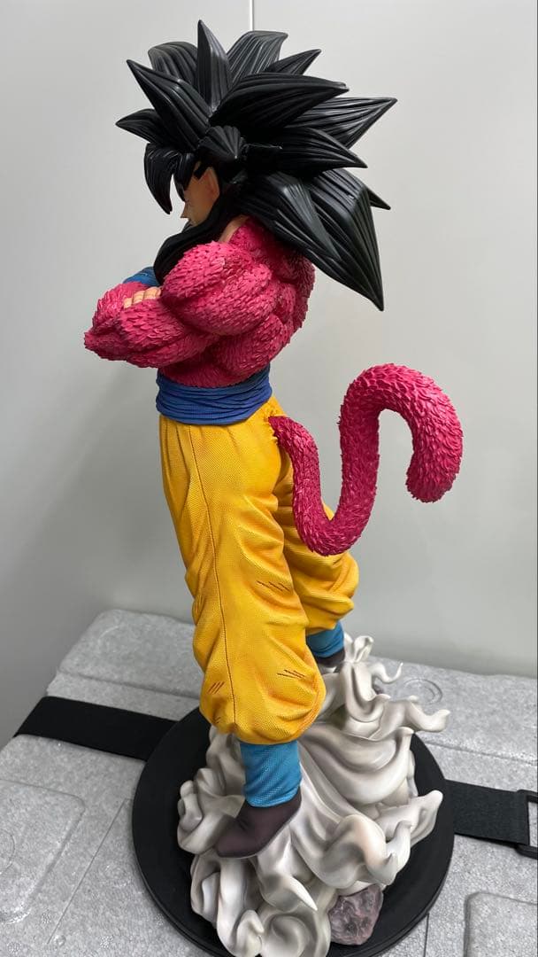 ドラゴンボールGT希少スタチュー孫悟空サイヤ人４