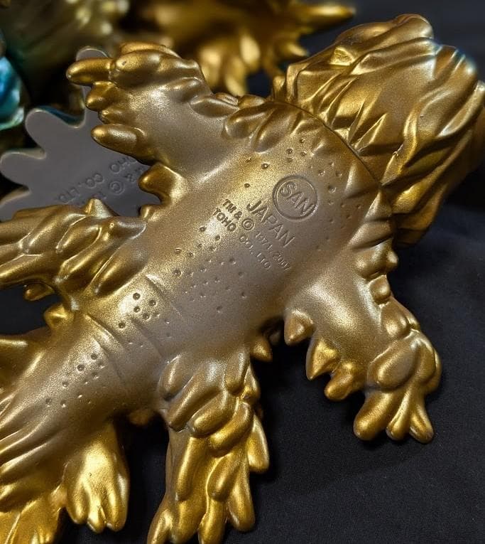 ヘドラ＋水中期（マルサン）モンスターズラボ限定ソフビフィギュア２体セット