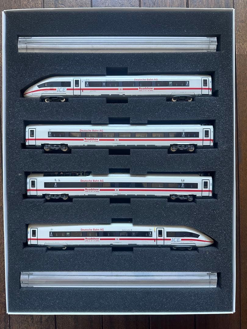 【限定品】ドイツ鉄道　ICE 4 高速度列車モデル 4両セット