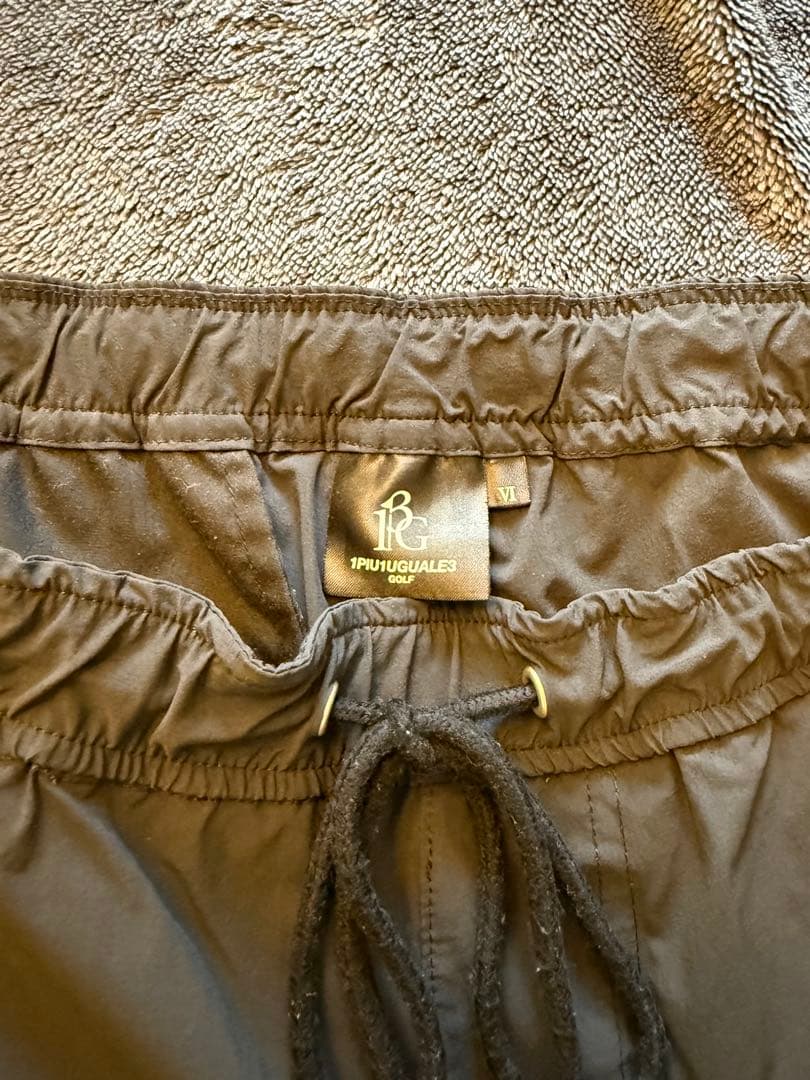 1PIU1UGUALE3 ウノピュゴルフ セットアップ VI Lサイズ相当