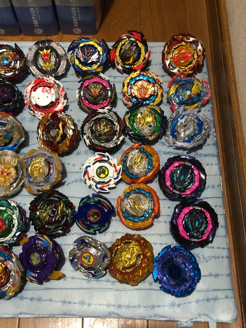 ベイブレードバーストまとめ売り引退品