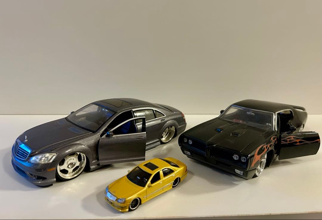 Maisto製 1/18スケール ホットウィール ミニカー フォルクスワーゲン