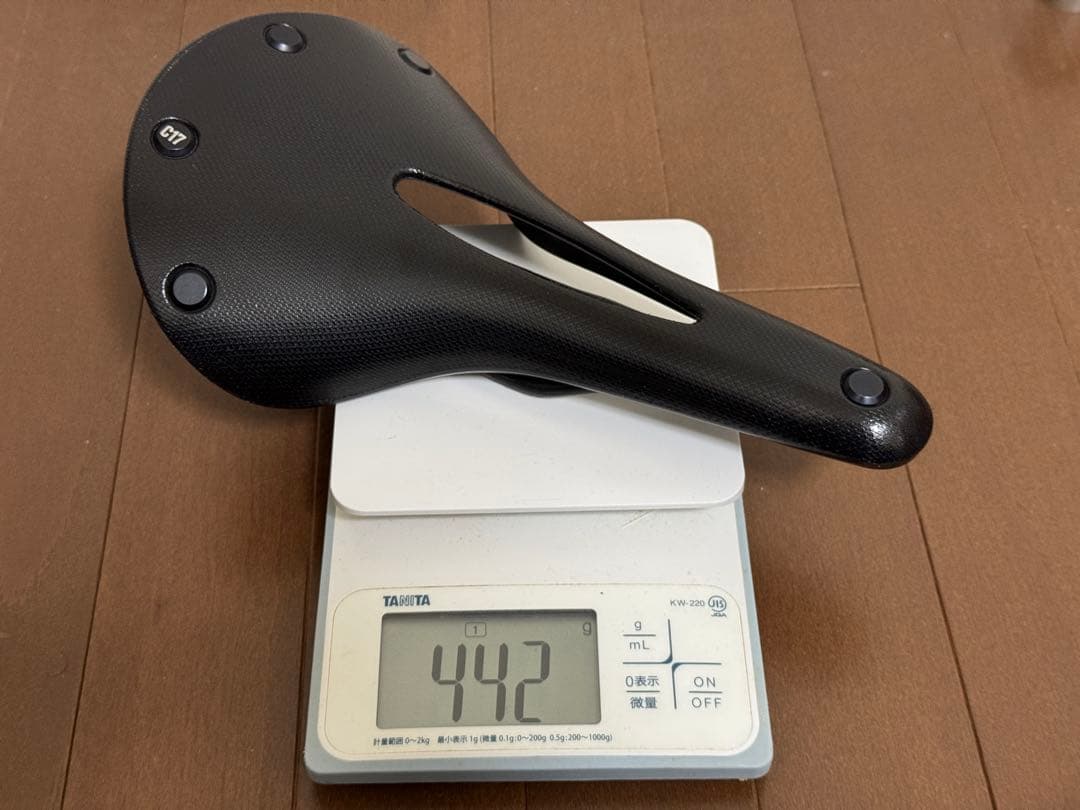 ブルックス BROOKS CAMBIUM C17 Carved 穴あき 162