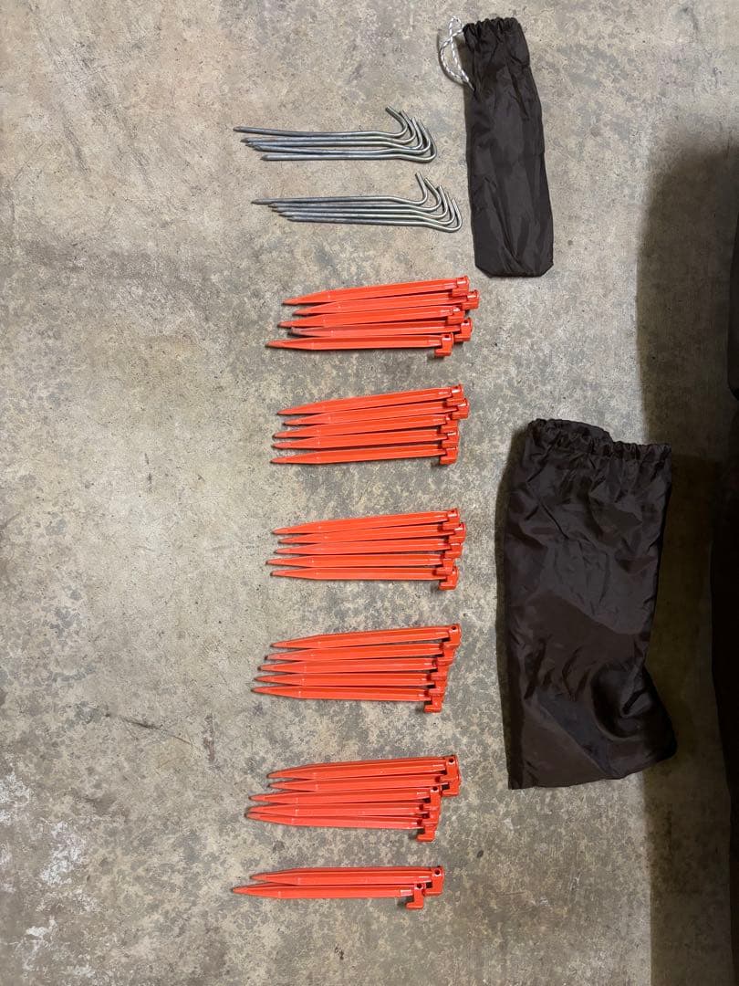 Pilz15 キャンプテント ブラウン ポール付き