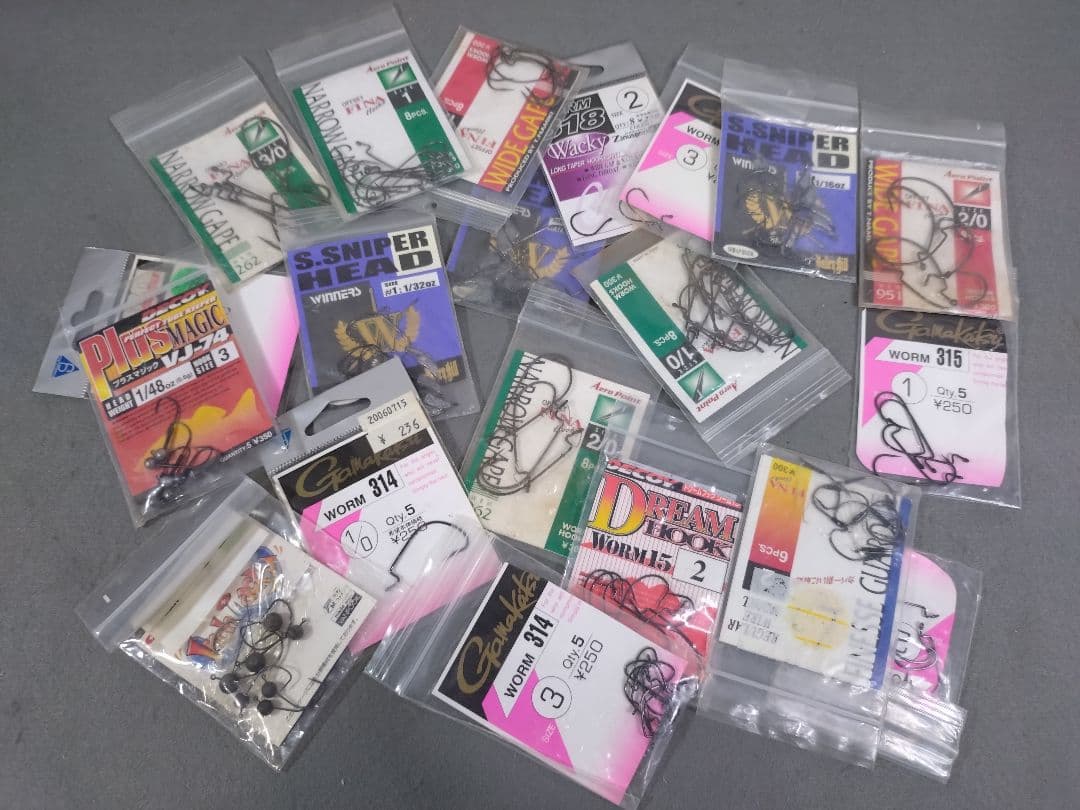 ルアー　ワーム　多数まとめ売りオマケ付き