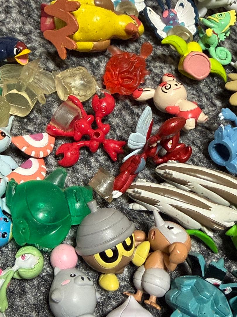 森に生息系ポケモンフィギュア50体以上まとめ売り
