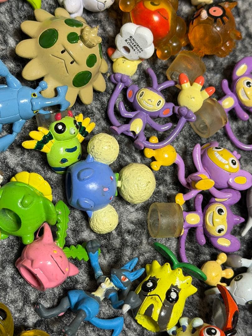 森に生息系ポケモンフィギュア50体以上まとめ売り
