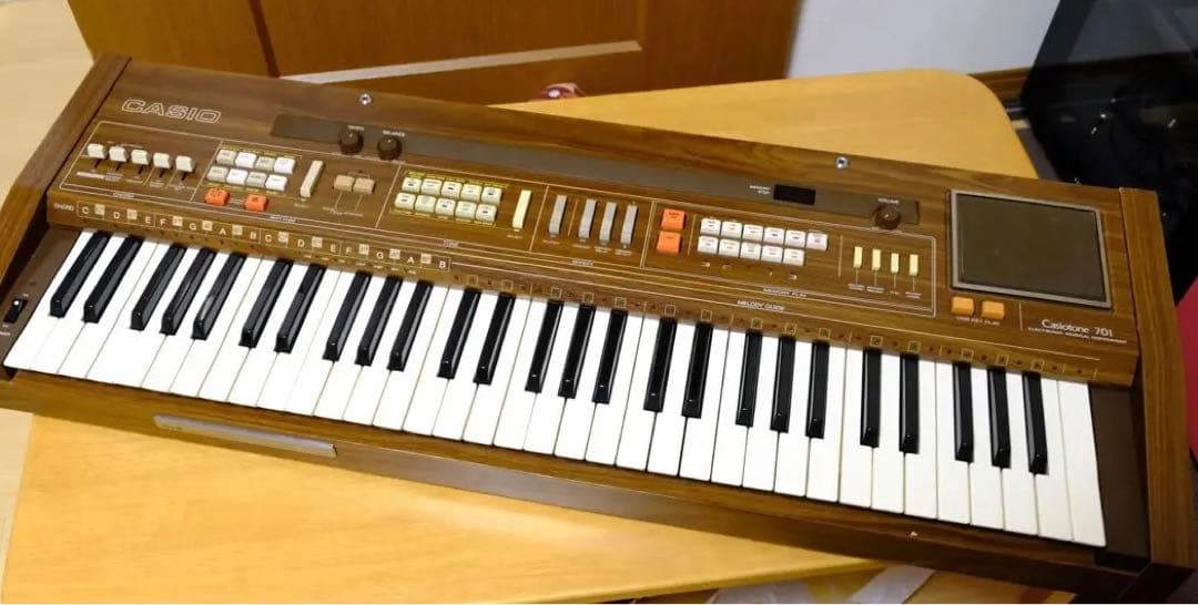 カシオトーン CT701