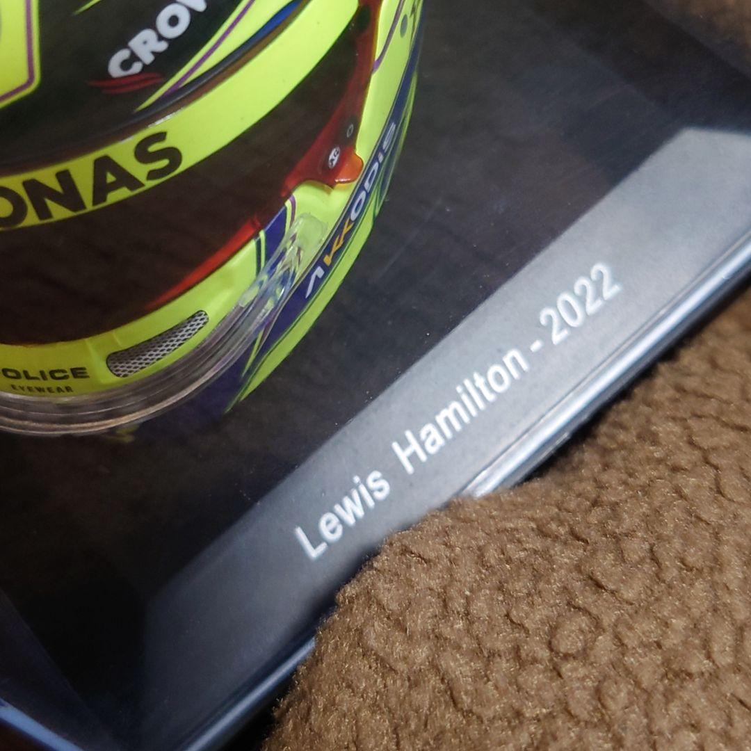 スパーク★美品ヘルメット模型★ルイス・ハミルトン2022メルセデスAMG送料無料