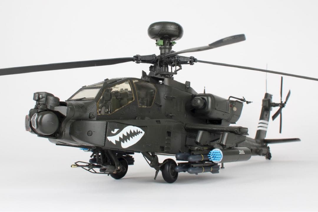 【完成品】1/24 AH-64D アパッチロングボゥ