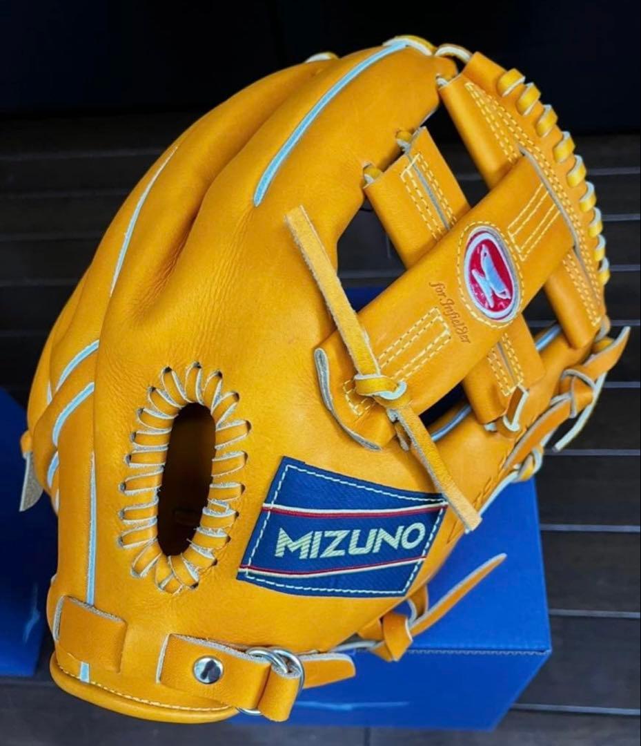 硬式用ワールドウィン復刻版 赤カップ 原辰徳モデル 新品未使用タグ付