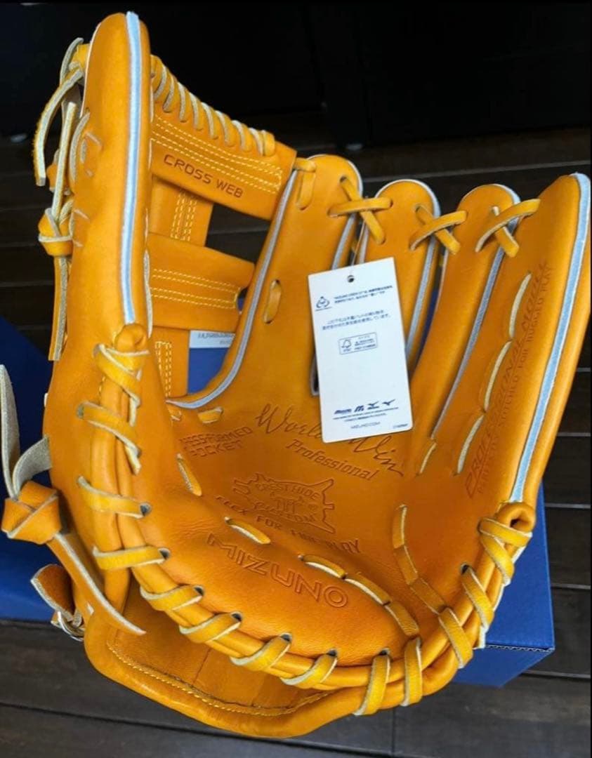 硬式用ワールドウィン復刻版 赤カップ 原辰徳モデル 新品未使用タグ付