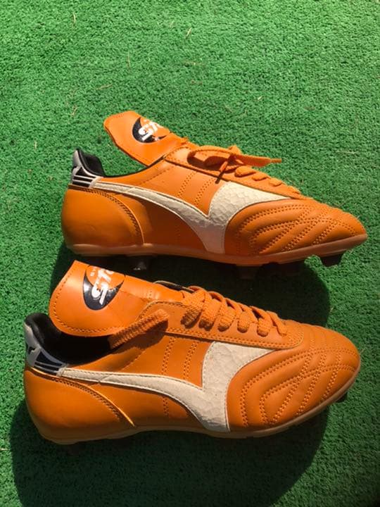 廃盤品　SYN STARSPORTS スタースポーツ　海外限定　サッカースパイク