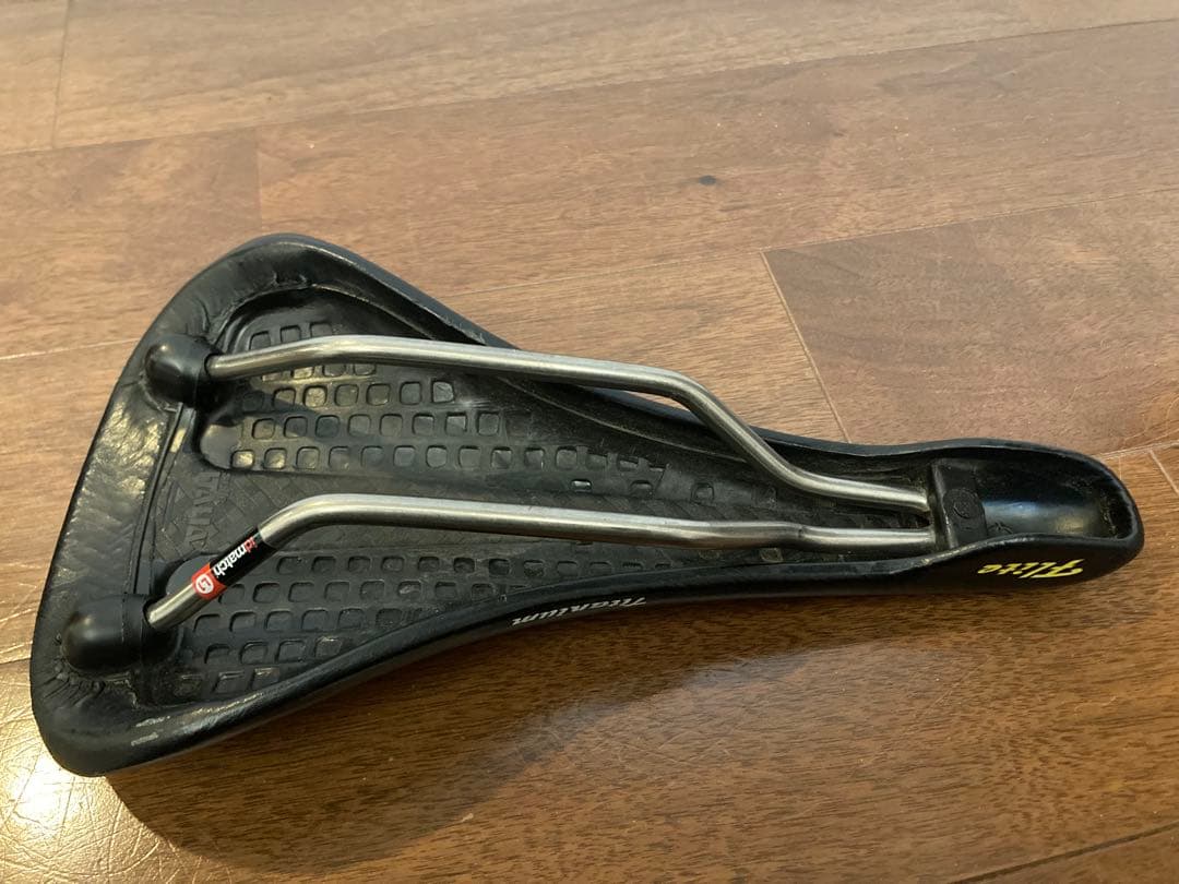 SELLE ITALIA flite チタン