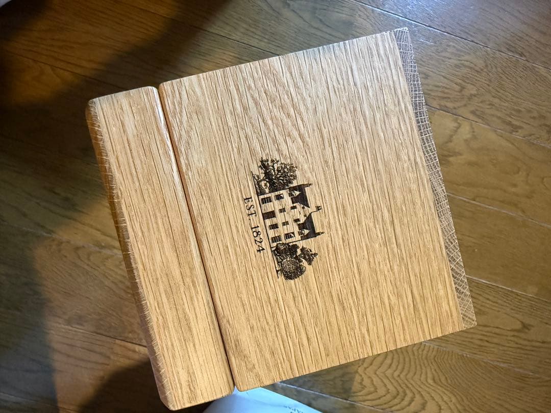 MACALLAN マッカラン ハイランド スコッチウイスキー 25年 【空瓶】