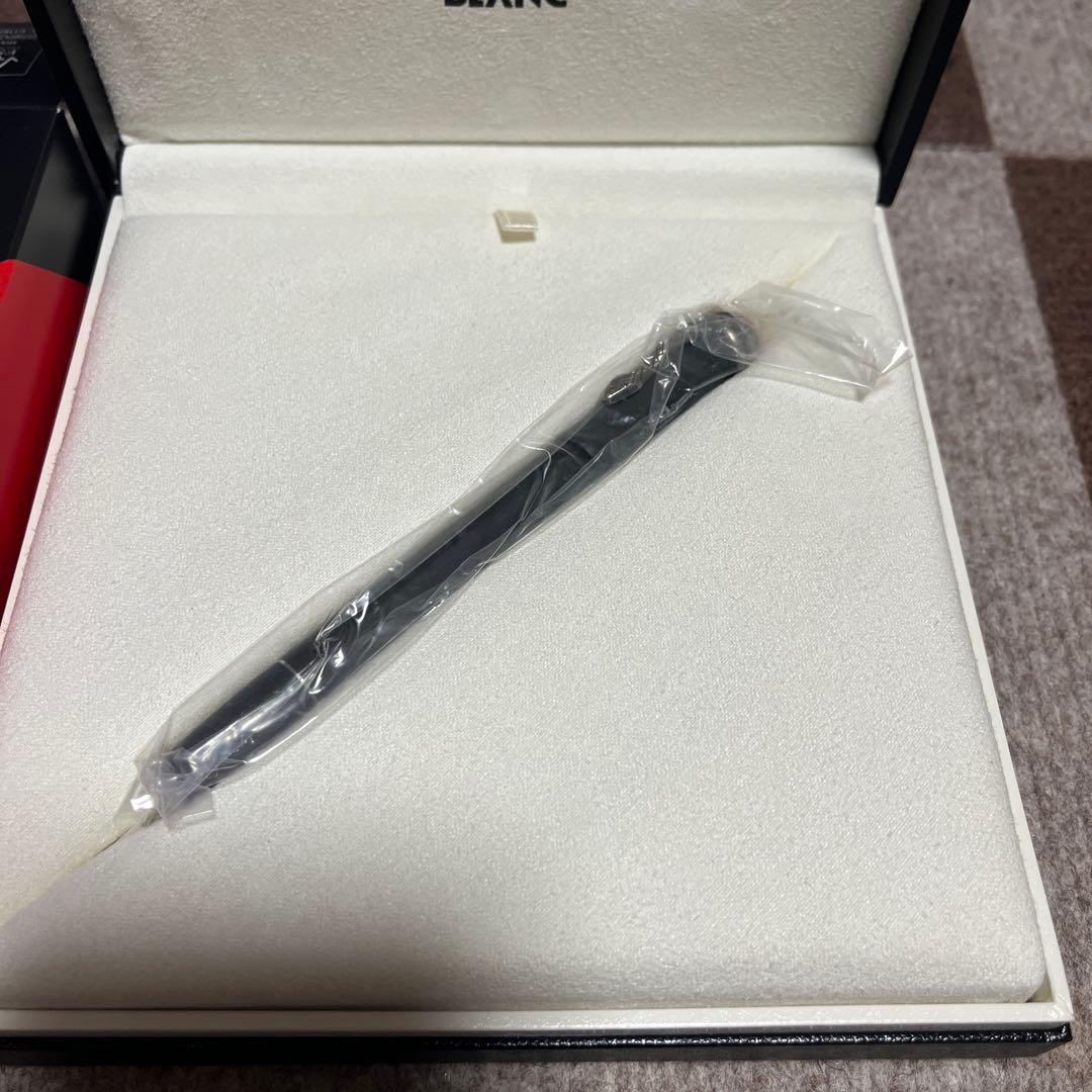 【 新品 未使用 】ヘリテイジルージュエノワールリミテッドエディション 1906