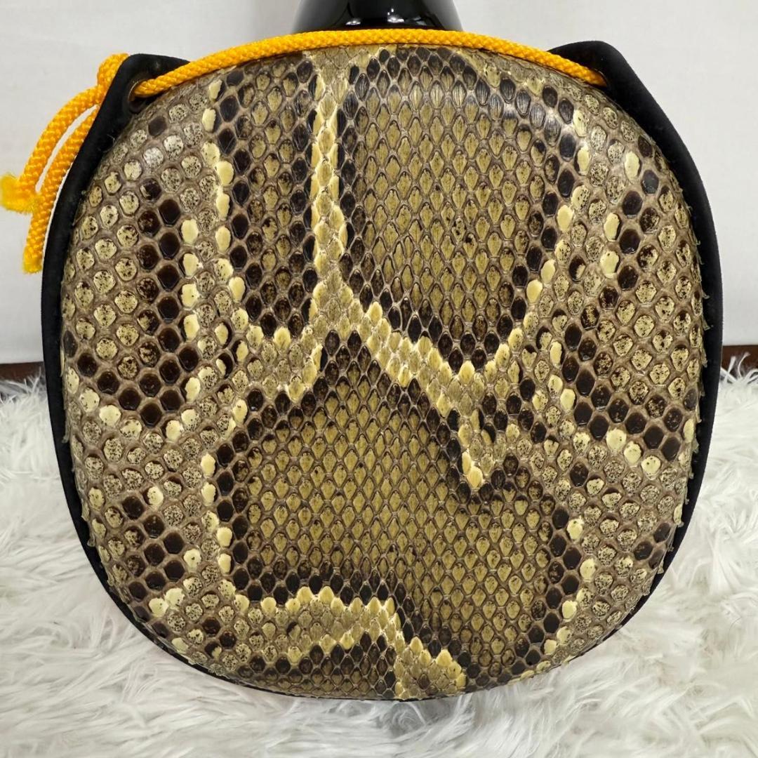 【美品】沖縄三味線 蛇皮（合皮） ソフトケース付き　87-7