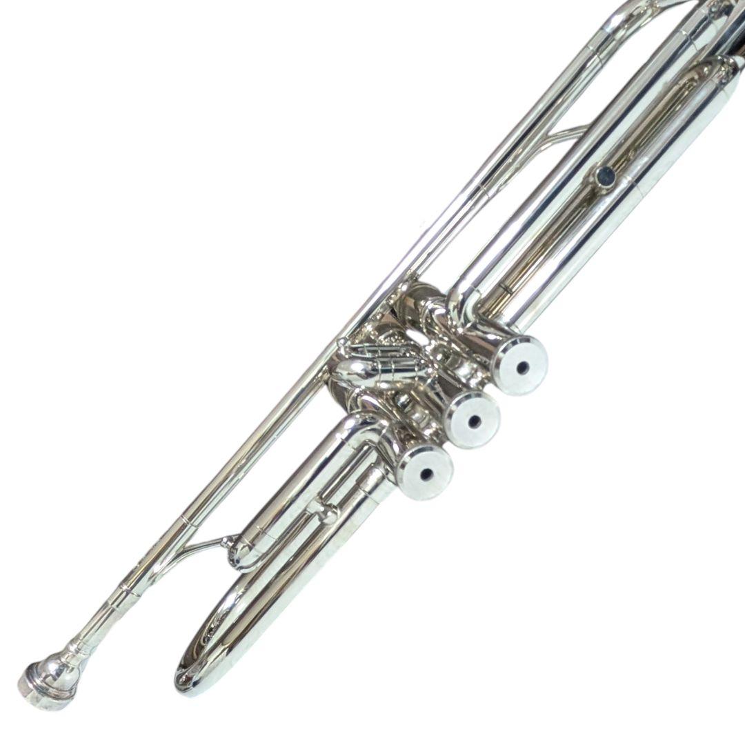 美品 ヤマハ トランペット YTR-136 シルバー マウスピース付