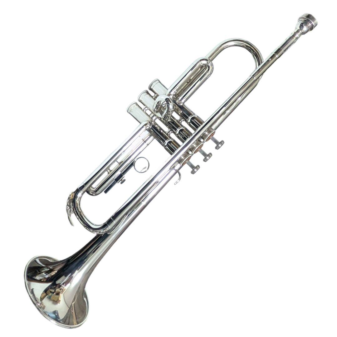 美品 ヤマハ トランペット YTR-136 シルバー マウスピース付