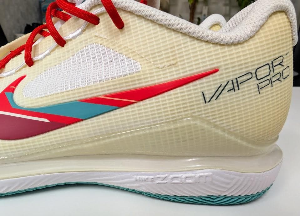 NIKE ナイキコート エア ズーム ヴェイパー プロ HC 新品