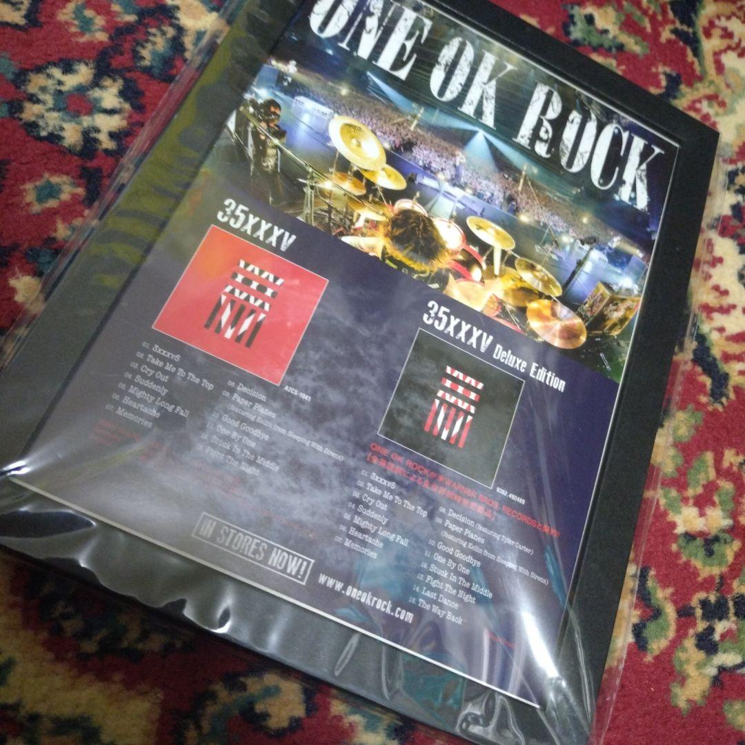 ONE OK ROCK　A5フライヤー額装(ポスター風)、マフラータオルセット