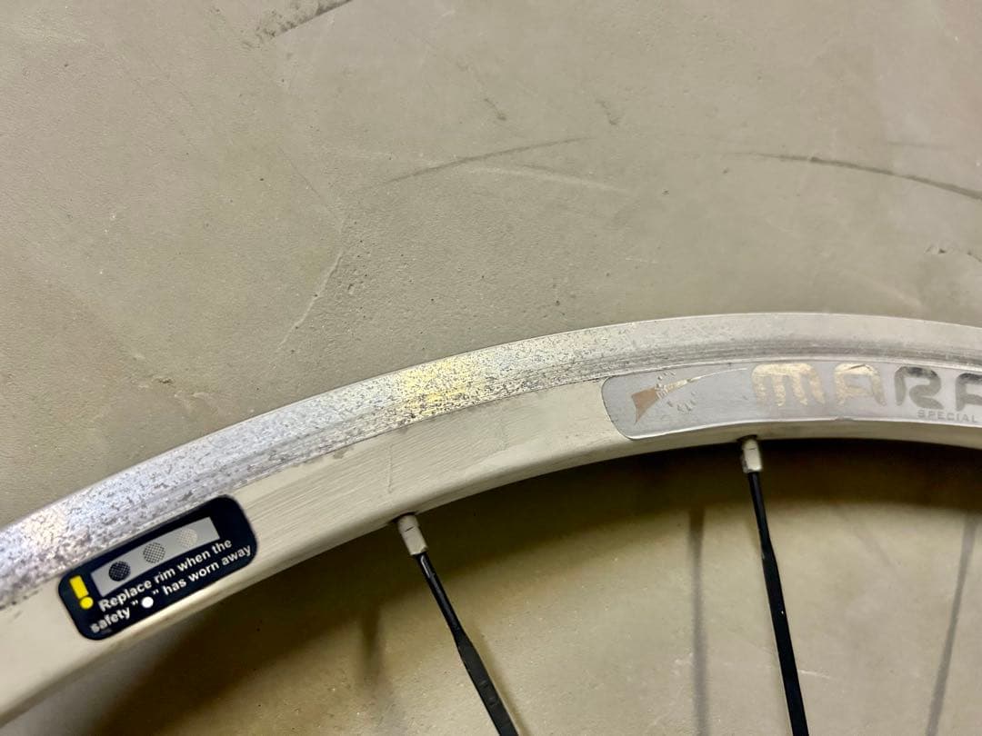 ◆白リムのカッコいい後輪ホイール◆重量0.99kg