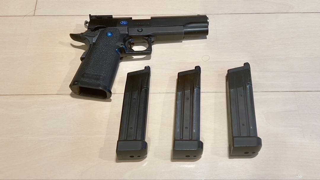 Hi-CAPA 5.1R ガスガン ブラックモデル　マガジン3本