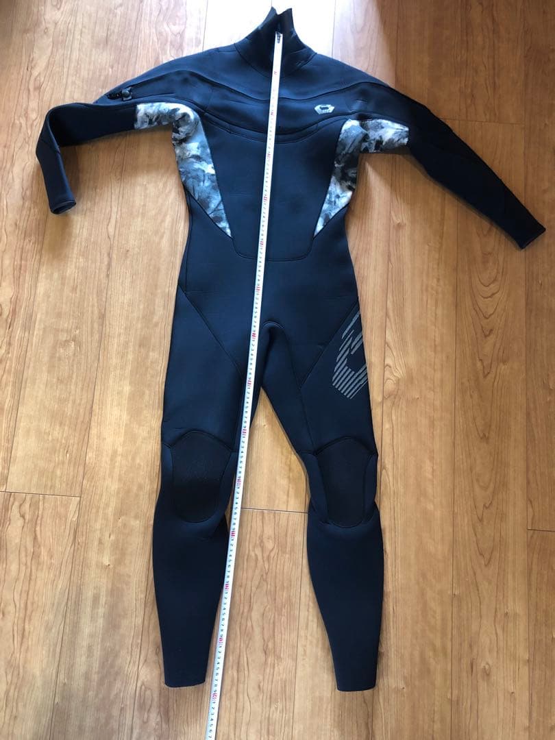 美品 BEWET ビーウェット 3mm ジャーフル サイズ