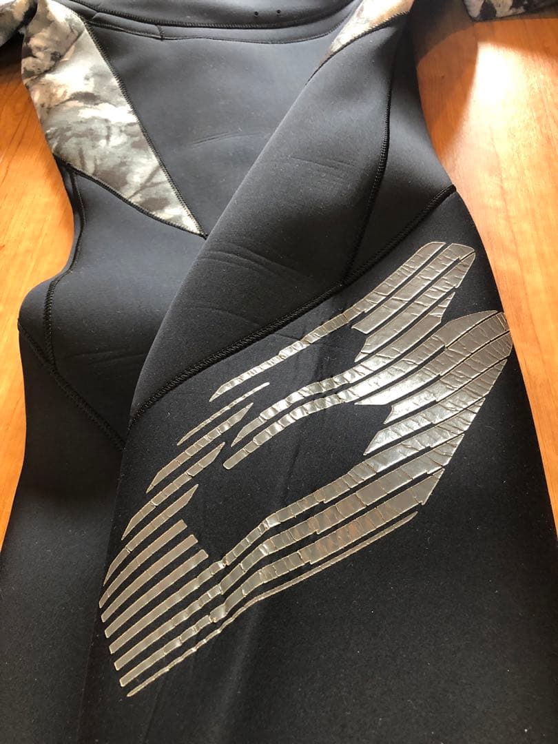 美品 BEWET ビーウェット 3mm ジャーフル サイズ