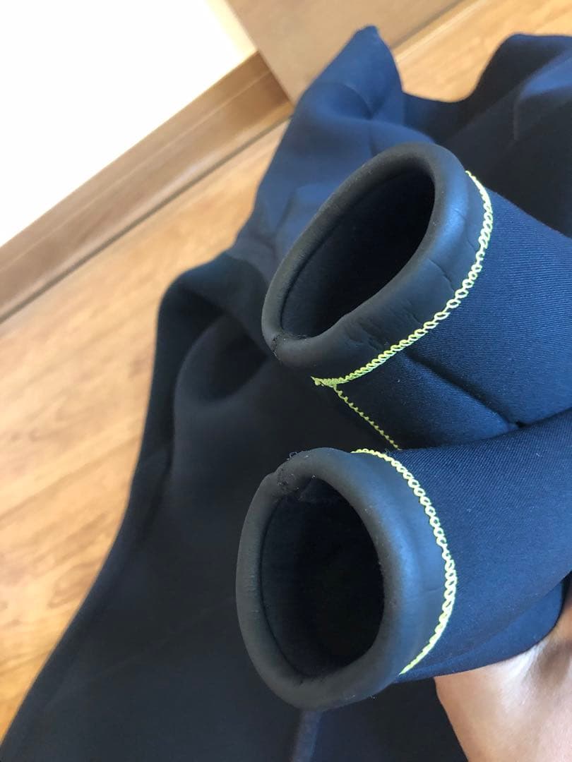 美品 BEWET ビーウェット 3mm ジャーフル サイズ